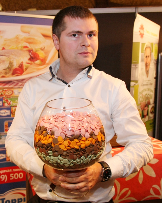 Торговый дом «Петровский» предложил вкусные новогодние подарки гостям «Фуд-Шоу»